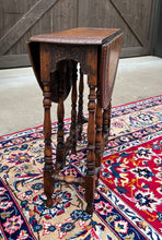 Load image into Gallery viewer, Antique English Table Drop Leaf Gateleg Turned Post Carved Top Oak Oval