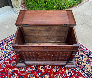 Antique English Trunk Chest Blanket Box Storage Coffer Oak Knight c. 1900-1920