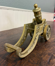 Load image into Gallery viewer, Vintage English Brass Minature Model Cannon &amp; Carriage