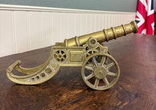 Load image into Gallery viewer, Vintage English Brass Minature Model Cannon &amp; Carriage