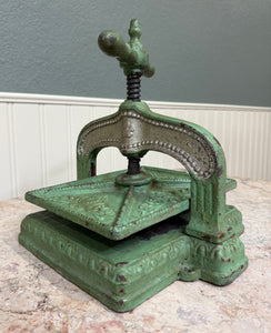 Antique Victorian Cast Iron Bookbinding Press Screw Nipping Press