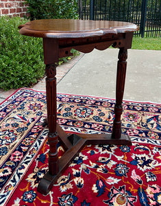 Antique English Clover Leaf End Table Side Table Accent Table Honey Tiger Oak