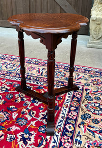 Antique English Clover Leaf End Table Side Table Accent Table Honey Tiger Oak