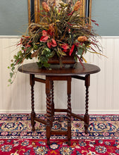 Load image into Gallery viewer, Antique English Petite Table Drop Leaf Gateleg Barley Twist Oak Oval c.1920-30s