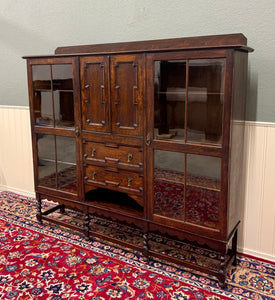 Antique English Jacobean Bookcase Bookshelf Cabinet Barley Twist Wavy Glass Oak