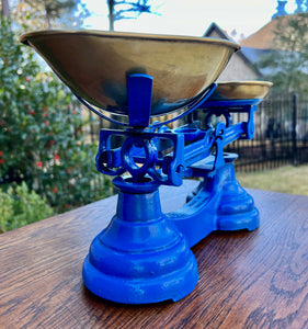 Antique English Shop Scale 7 Graduated Weights With Brass Pans Blue