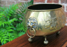 Load image into Gallery viewer, Antique English Brass Planter Flower Pot Vase Lion&#39;s Mask Handles Paw Feet OVAL