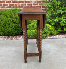 Load image into Gallery viewer, Antique English Table Drop Leaf Gateleg Barley Twist Oval Tiger Oak 1920s