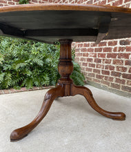 Load image into Gallery viewer, Antique English ROUND Table Dining Pedestal Center Table Georgian Style